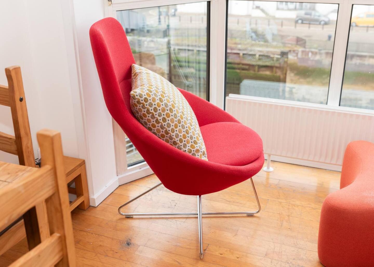 Sunny Maisonette With Views Over Canary Wharf, 런던 외부 사진